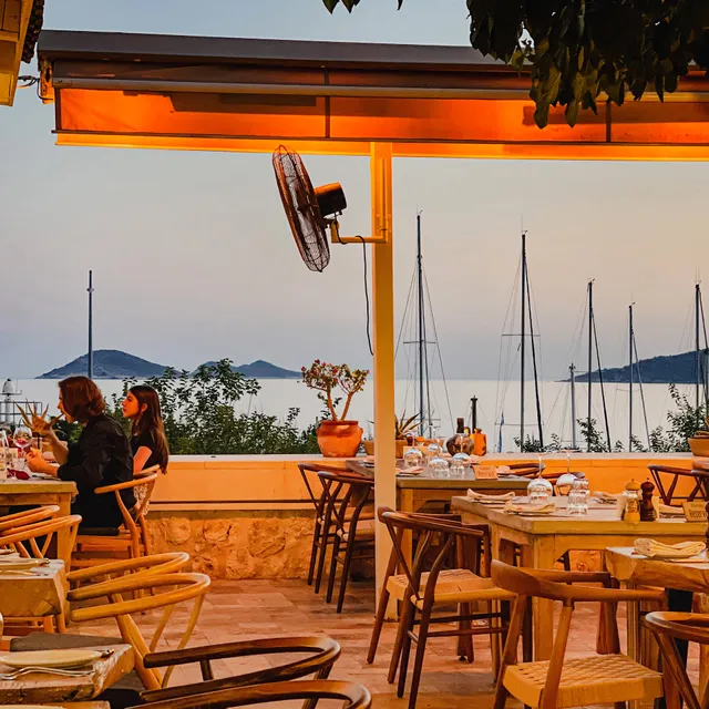 Salt and Pepper Restaurant