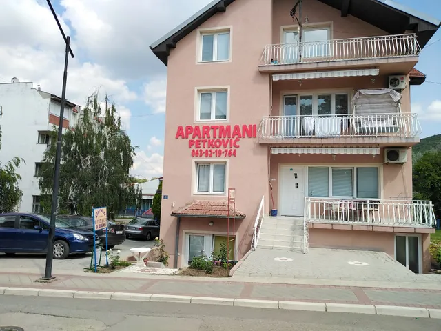 Apartments Petkovic