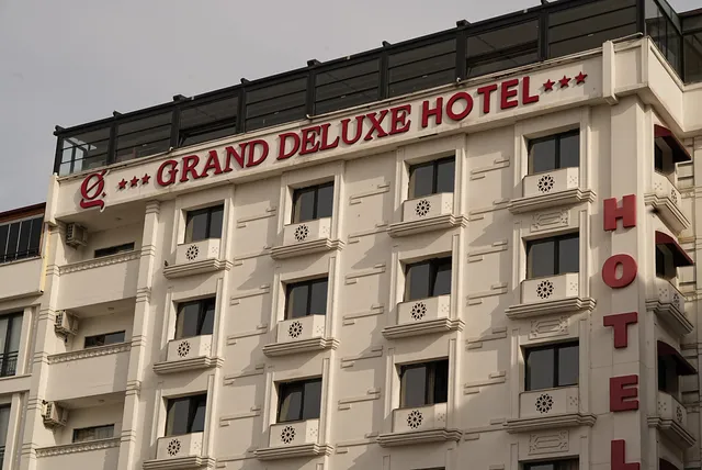 GRAND DELUXE HOTEL