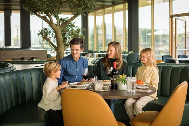 Bones Steakhouse Tirana