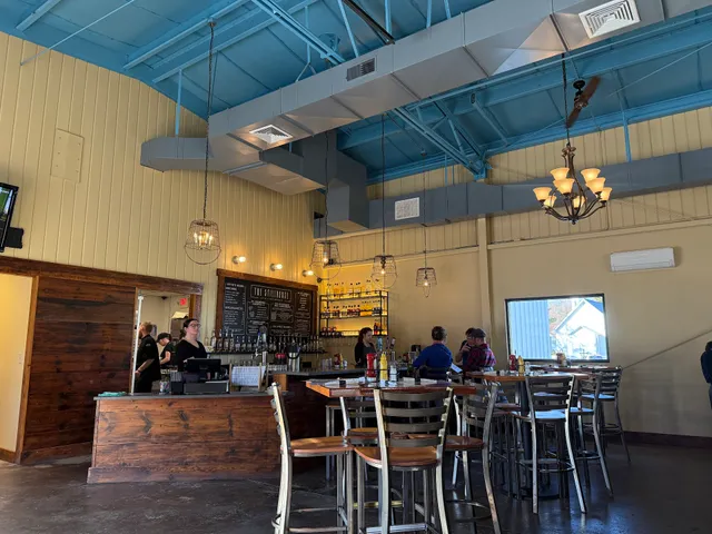 The StillHouse Eatery & Craft Beverages