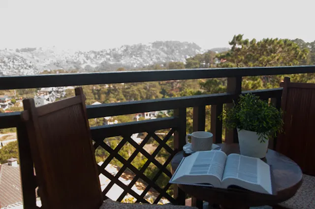 House of Yogurt Lover (H.O.Y.)