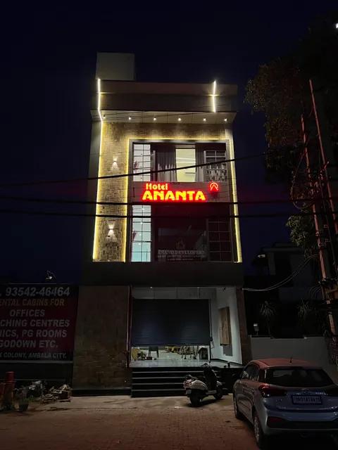 Hotel Ananta