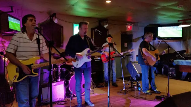 Golden Arrows Sports Bar