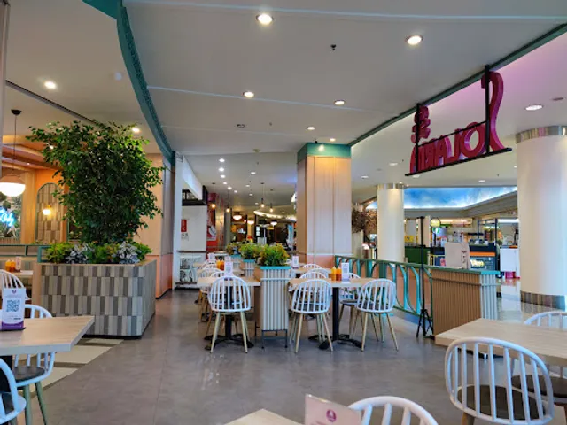 Solaria - Galaxy Mall 2