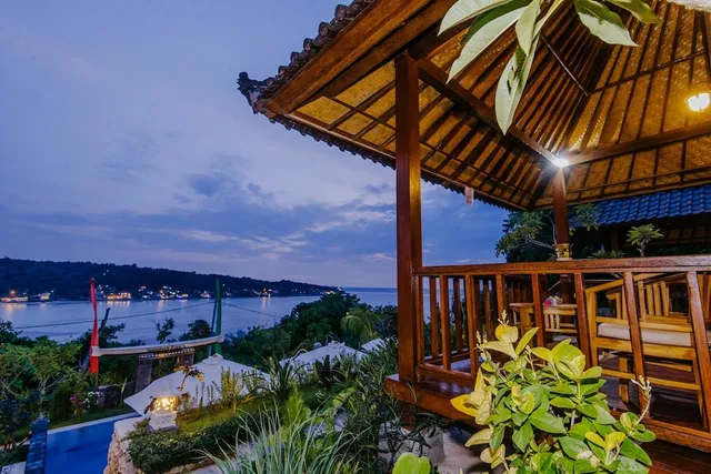 sunday huts lembongan