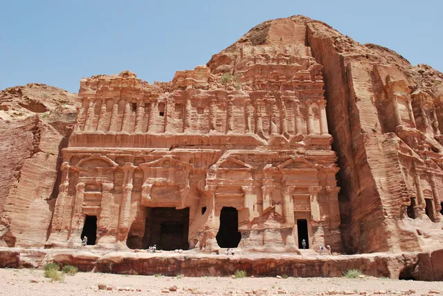 Petra Mountain House