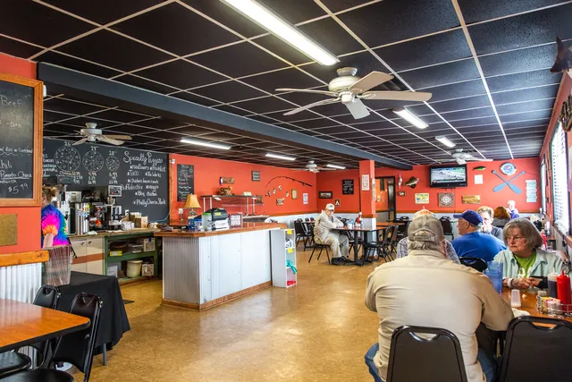 Little Dave's Restaurant & Pizza