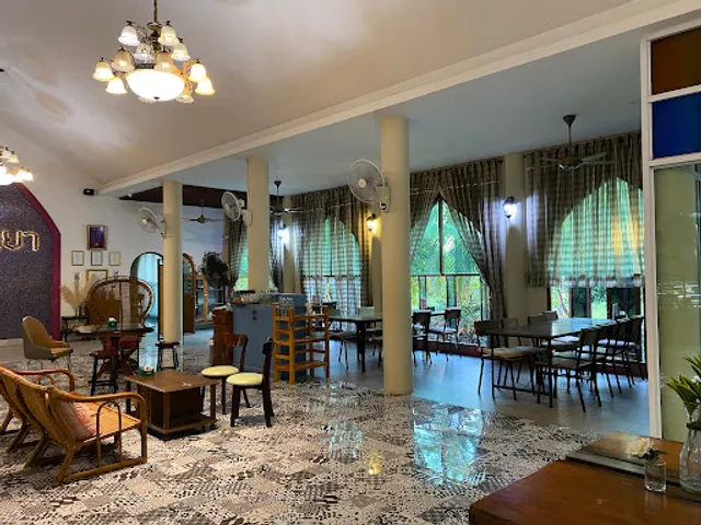 BaanBusaya Cafe & Restaurant