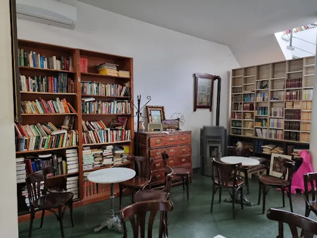 CAFETERÍA ESTACIÓN DE AUTOBUSES