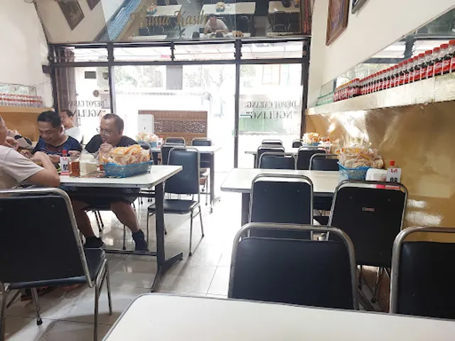 Rawon Nguling Restaurant
