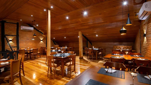 Le Chalet - Fondue e Bistrô