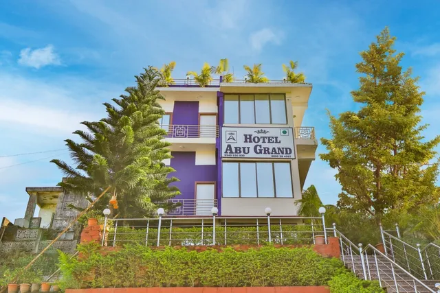 Abu Grand Hotel