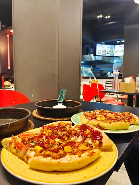 Pizza Hut | Kohefiza, Bhopal