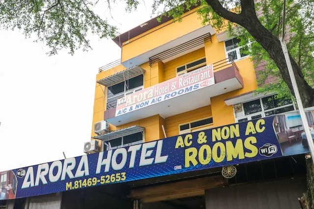 OYO 46131 Hotel Arora