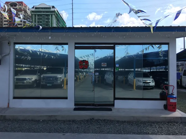 CAR CITY Garage and Sell