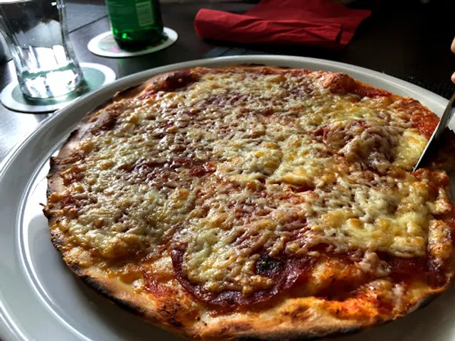 Pizza Pizza - Bistro & Bringdienst