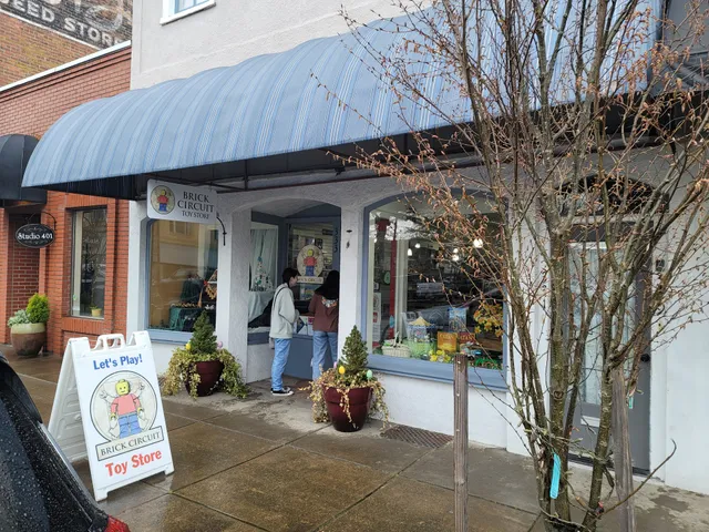 Brick Circuit LEGO and Toy Store