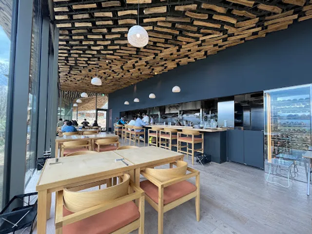 Snow Peak FIELD SUITE SPA HEADQUARTERS Restaurant雪峰