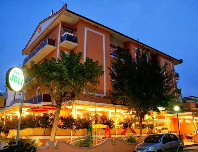 Hotel Joli