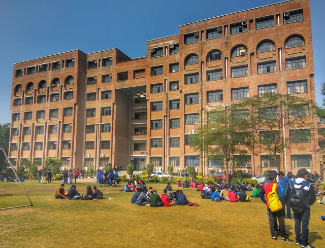 Maharaja Surajmal Institute Of Technology