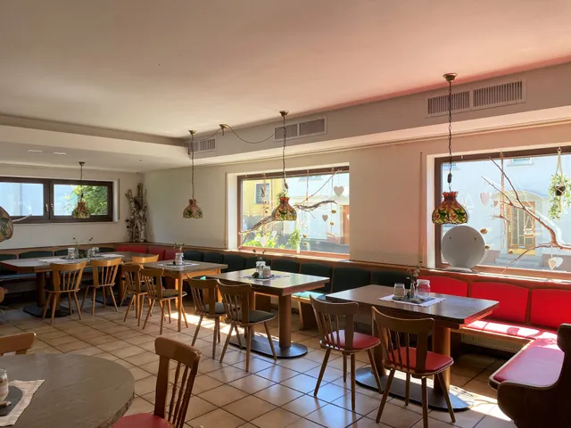 Zum Lahnfelsen Gräveneck