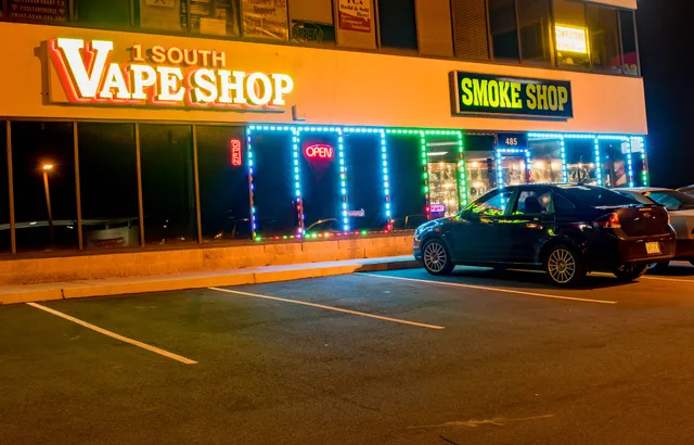1 South Vape N Smoke