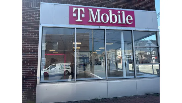 T-Mobile Authorized Retailer