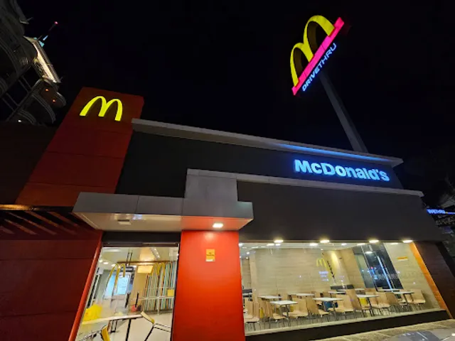 McDonald's Mcarthur Field