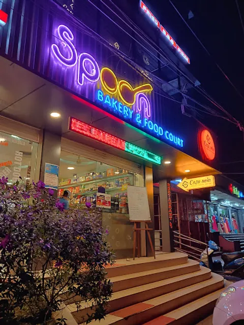 Spoon & Casa mia - Bakery and Restaurant