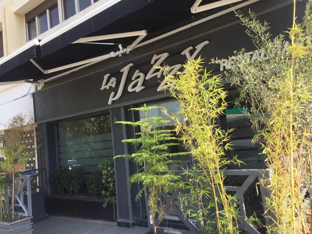 Me Jack Hot Dogs & Smash Burgers