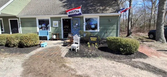 Homespun Cottage Antiques & collectibles