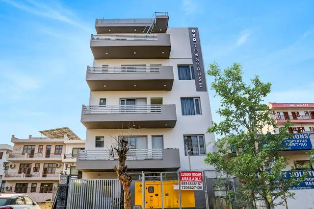 Collection O Hotel Moon