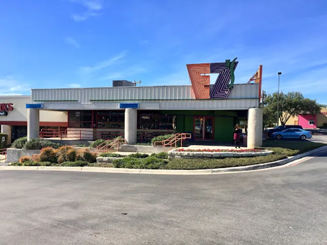 EZ'S Brick Oven & Grill