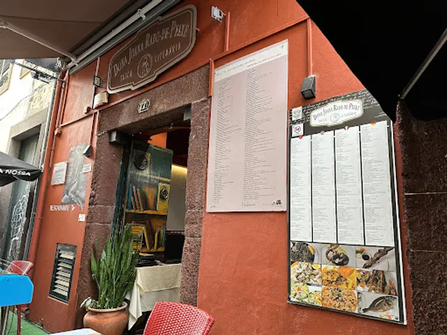 Dona Joana Rabo-de-Peixe