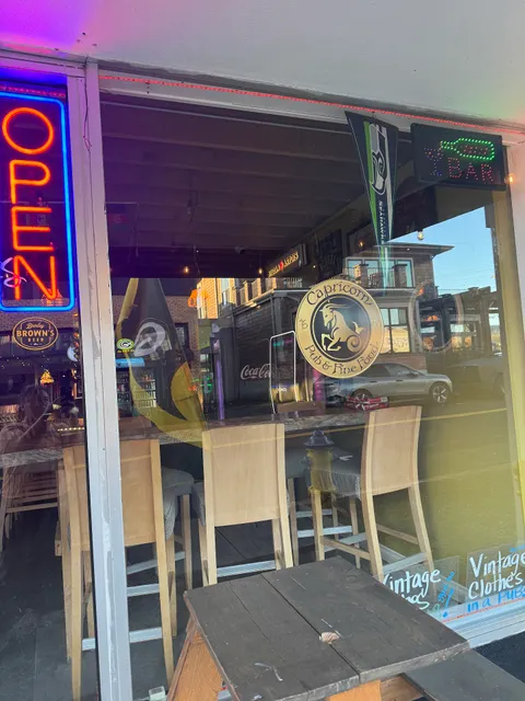 Capricorn Pub