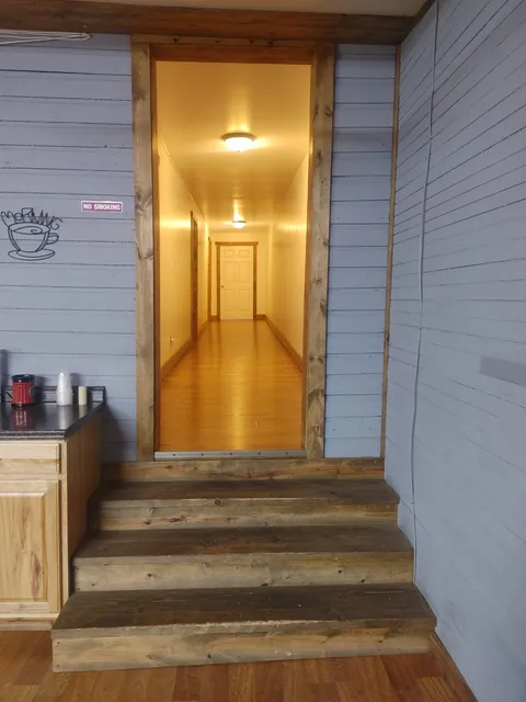 Station 2 Restaurant & Motel