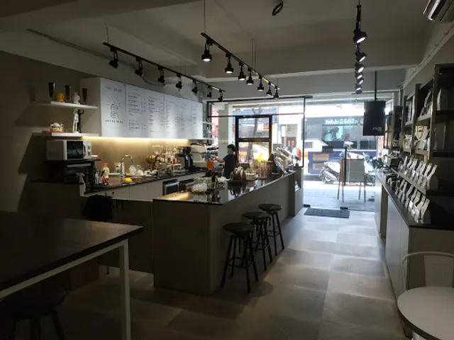 HWC 黑沃咖啡 | 新北輔大店 冠軍美式/拿鐵/手沖咖啡/藝伎咖啡/鮮萃茗茶/厚奶｜輕食甜點｜ 客製化濾掛包