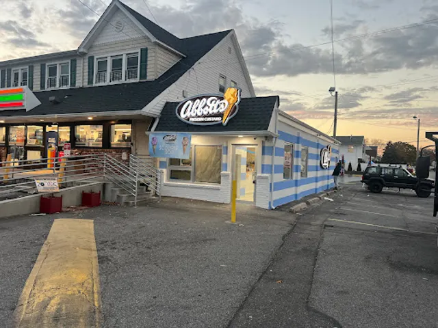 Abbott’s Frozen Custard- Lindenhurst