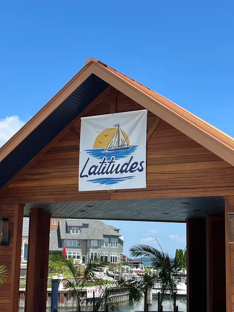 Latitudes Restaurant and Bar