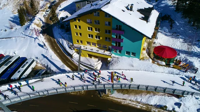 Basekamp Mountain Budget Hotel