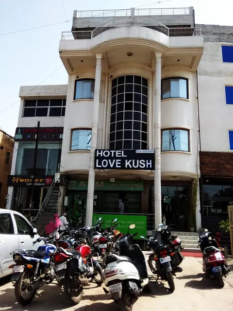 Hotel Love Kush