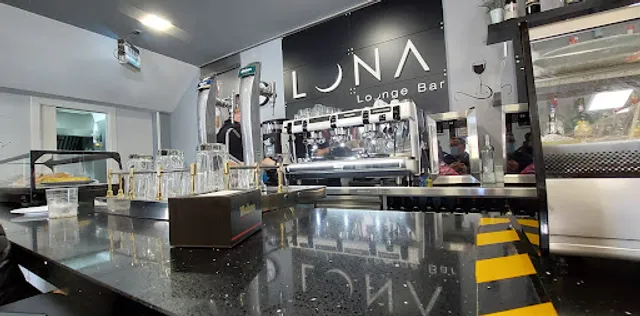 Luna Lounge Bar