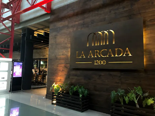 La Arcada 1200