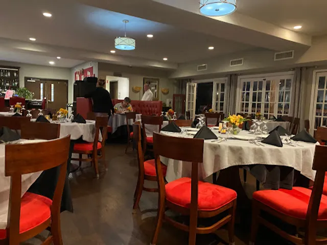 Caledonia Room at Valhalla Resort Hotel