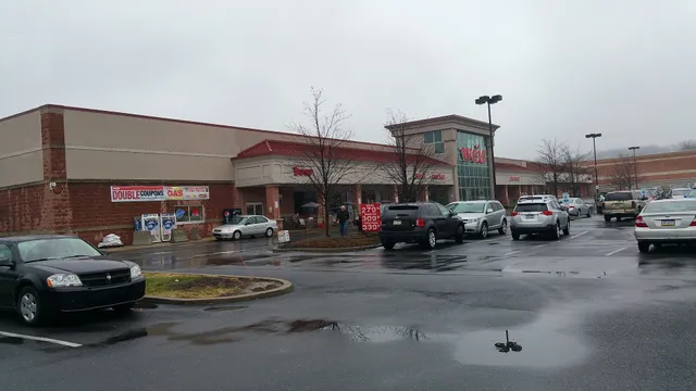 Crest Plaza Shopping Center