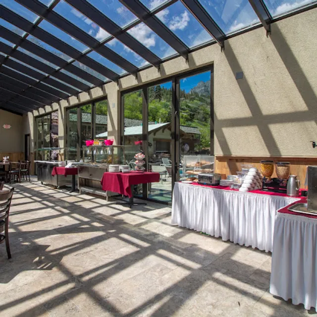 Ouray CO Restaurant, Bar & Pizza by Mineshaft Ouray