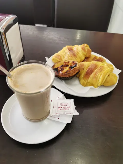Pastelaria Caneiros 3
