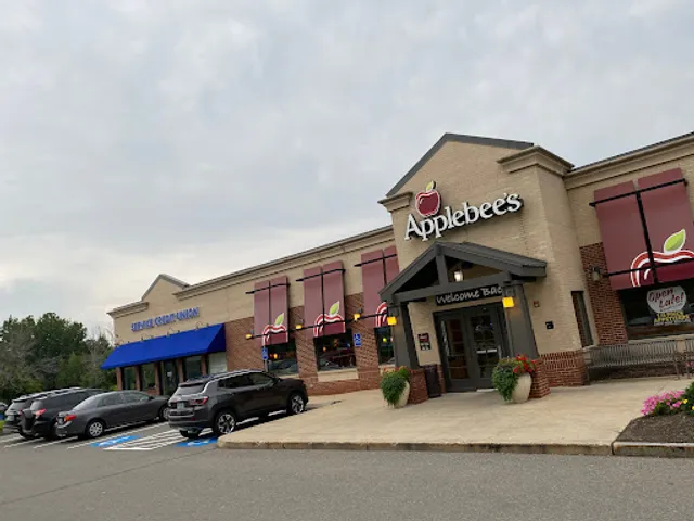 Applebee's Grill + Bar