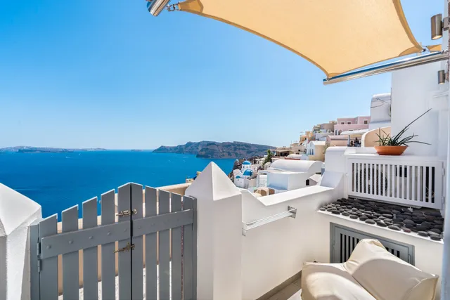 SunUp Lux Villa (Oia of Santorini)